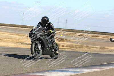 media/Nov-03-2024-TrackDaz (Sun) [[44580f4982]]/B Group/1220pm (Wheelie Bump)/